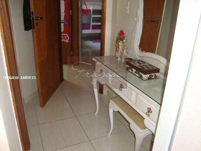 Sobrado à venda com 3 quartos, 76m² - Foto 9