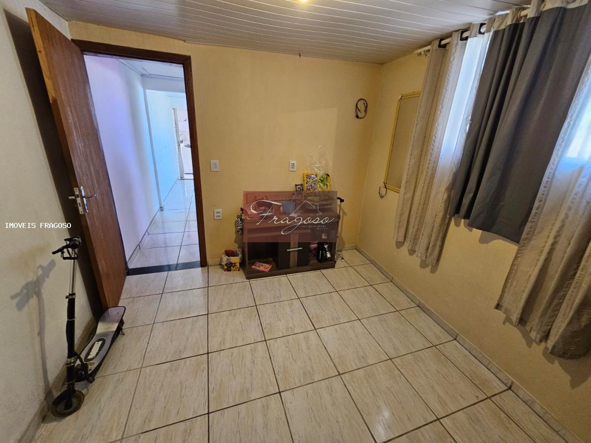 Casa à venda com 4 quartos, 144m² - Foto 30