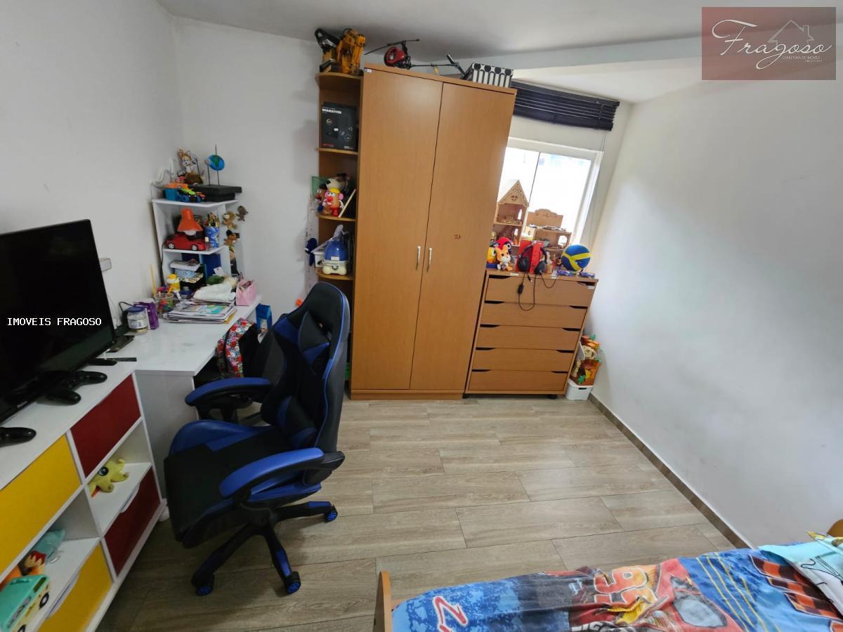 Casa à venda com 4 quartos, 110m² - Foto 16