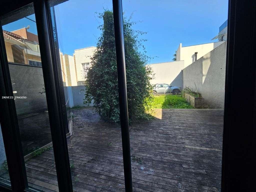 Sobrado à venda com 3 quartos, 250m² - Foto 13