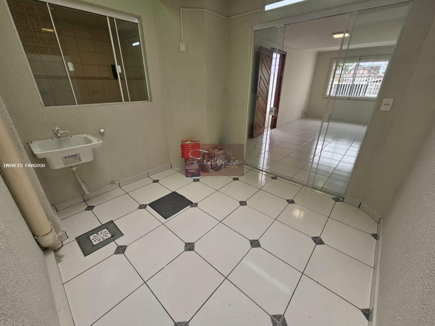 Sobrado à venda com 3 quartos, 76m² - Foto 14